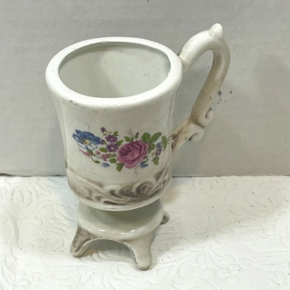 VTG PG Italy Porcelain Floral Footed Tea/Coffee Cup Unique Handle 3.5" Tall